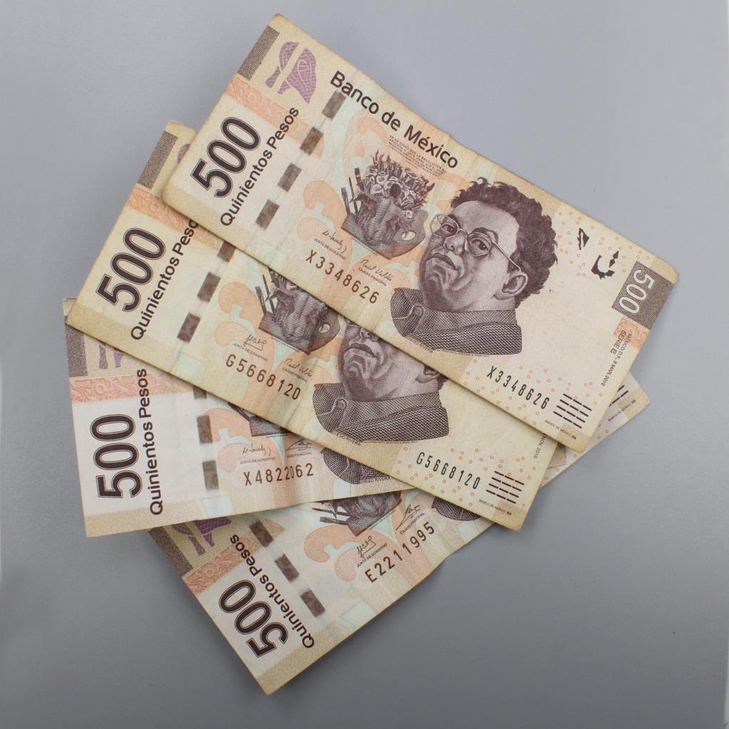 2000 Mexican Pesos | Property Room