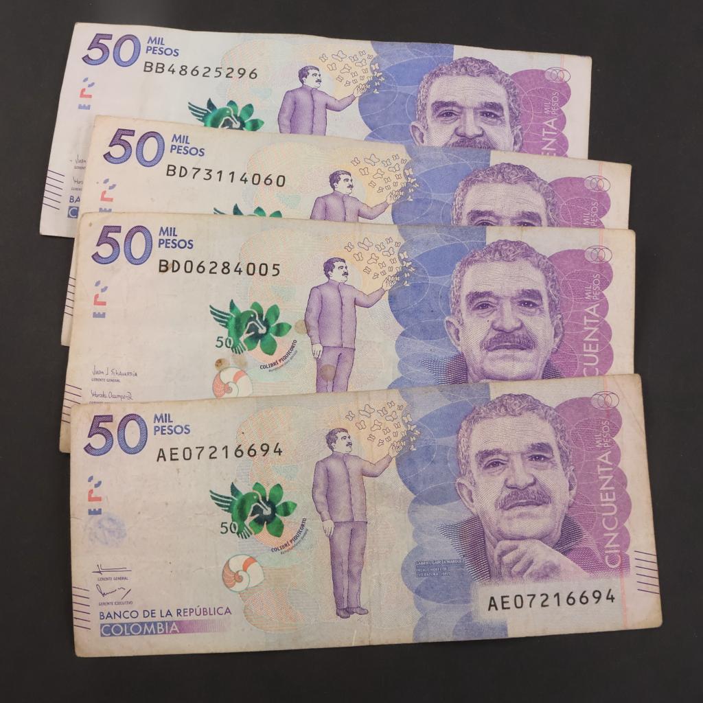 200,000 Columbian Pesos