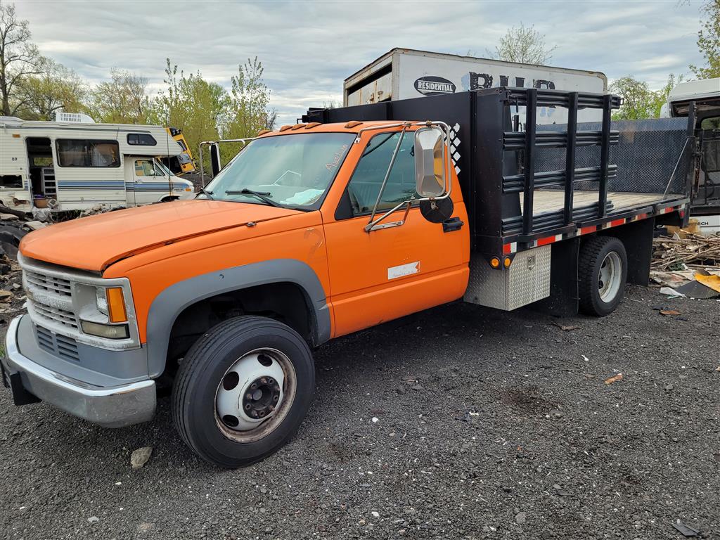 2001 Chevrolet 3500HD (Hartford, CT 06114)