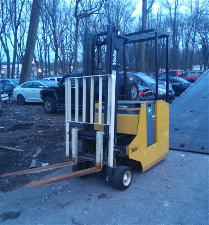 2003 Yale Forklift (Staten Island, NY 10309) | Property Room