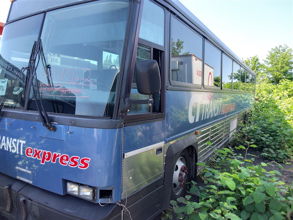 2004 MOTOR COACH INDUSTRIES 102DL3 Intercity/D4500 (Hartford, CT 06114)