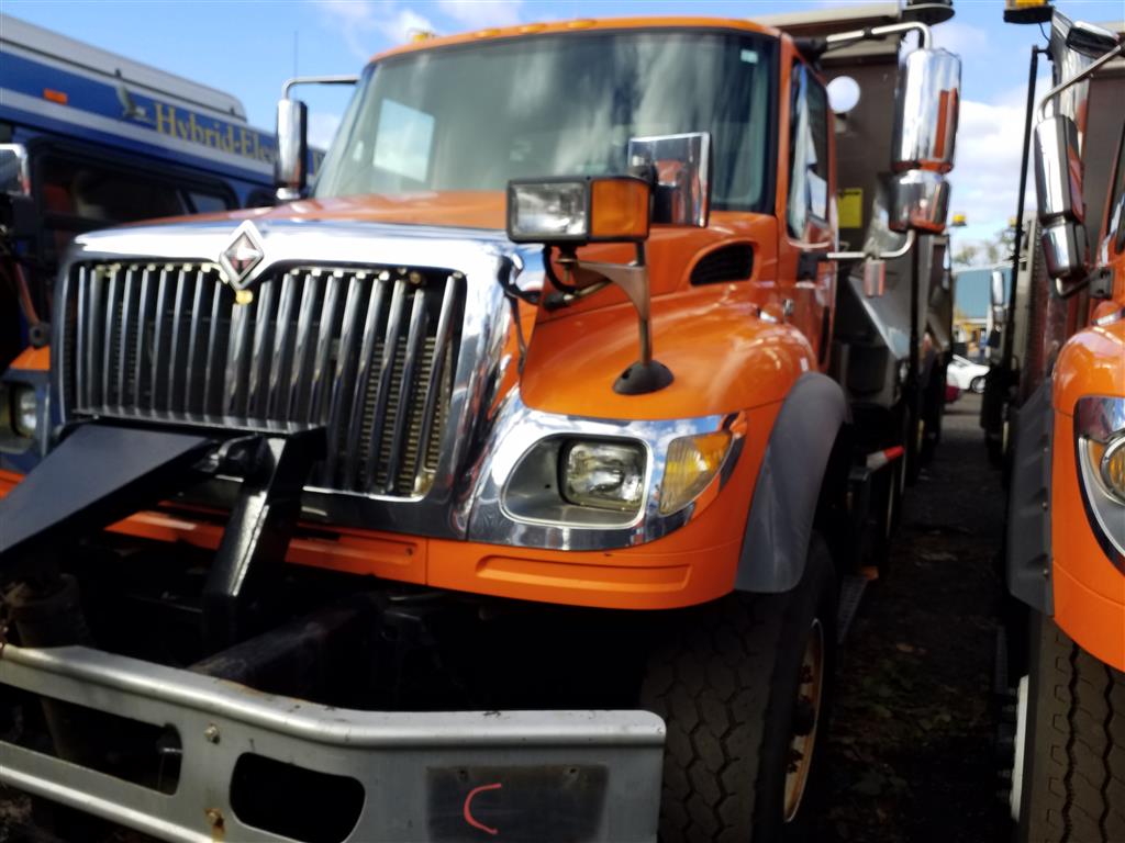 2005 International 7600 (Hartford, CT 06114)