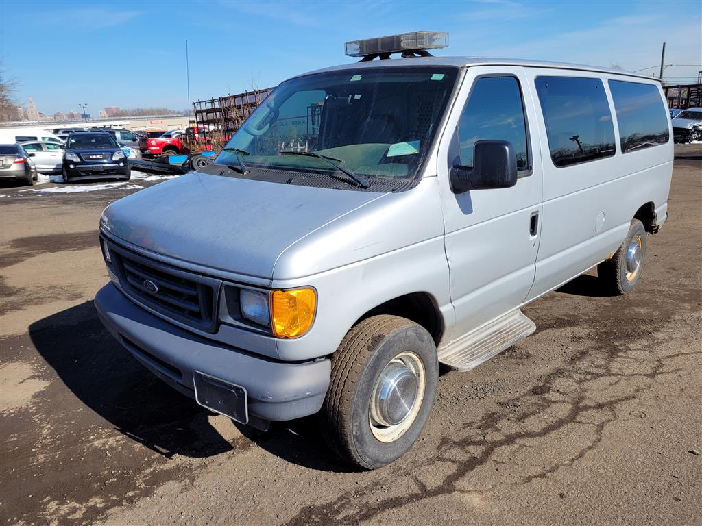 2006 Ford E350 (Hartford, CT 06114)