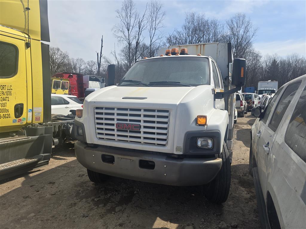 2006 GMC C7000 (Staten Island, NY 10309)