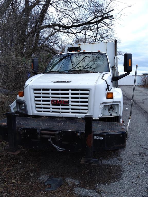 2006 GMC TC7500 (Staten Island, NY 10309)