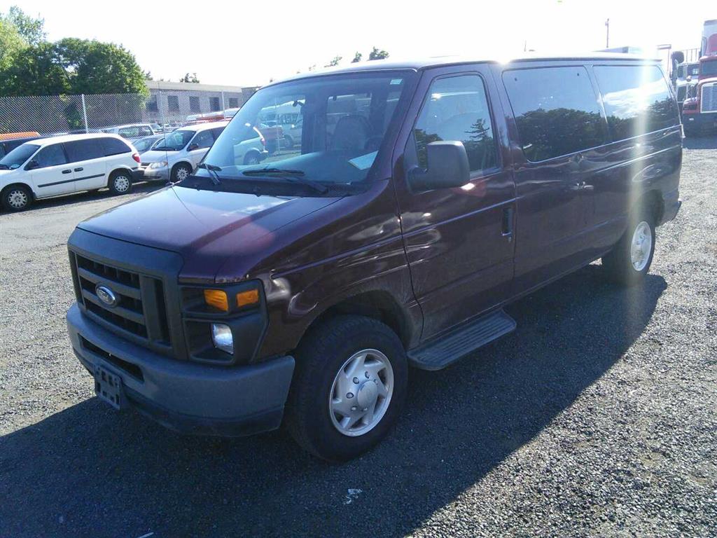 2008 Ford Econoline Passenger Van (Hartford, CT 06114) Property Room