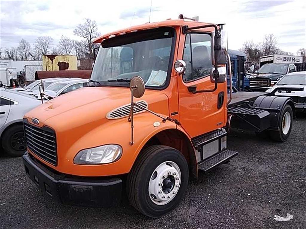 2008 Frieghtliner M2106 (Hartford, CT 06114) Property Room