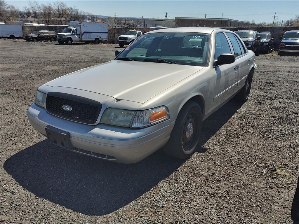 2009 Ford Crown Victoria (Hartford, CT 06114)