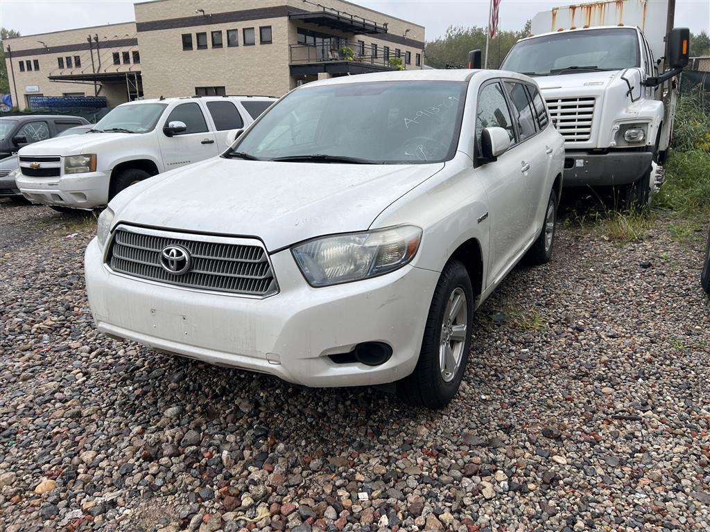 2009 Toyota Highlander Hybrid (Staten Island, NY 10309) Property Room