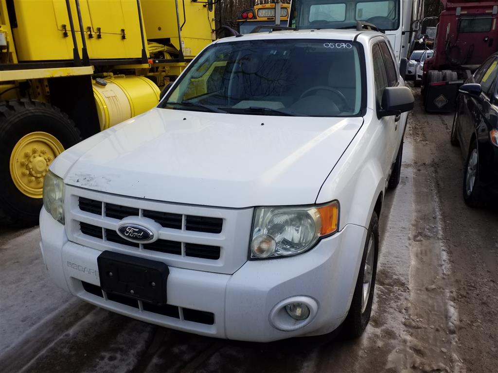 2010 Ford Escape (Staten Island, NY 10309)
