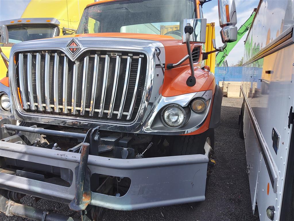 2010 International 7400 (Hartford, CT 06114)