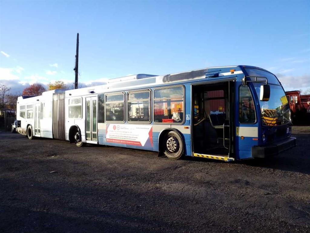 2010 NOVA Bus LFS Articulated (Hartford, CT 06114)