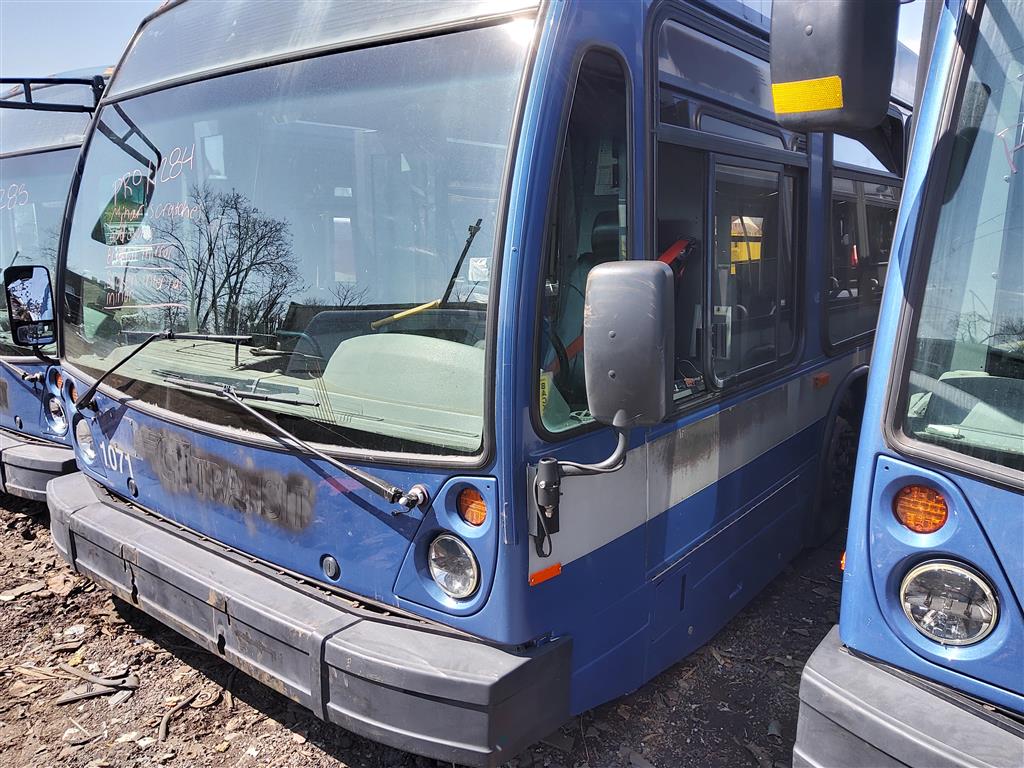 2010 NovaBus LFS Articulated (Hartford, CT 06114)