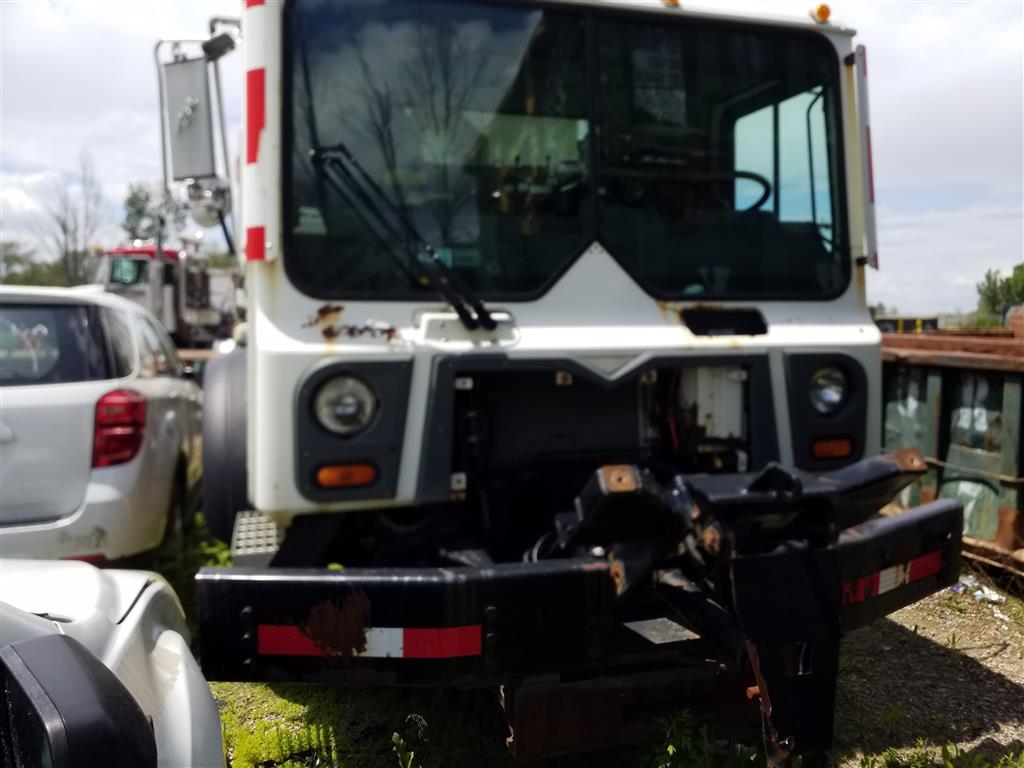 2011 Mack MRU613 (Staten Island, NY 10309)