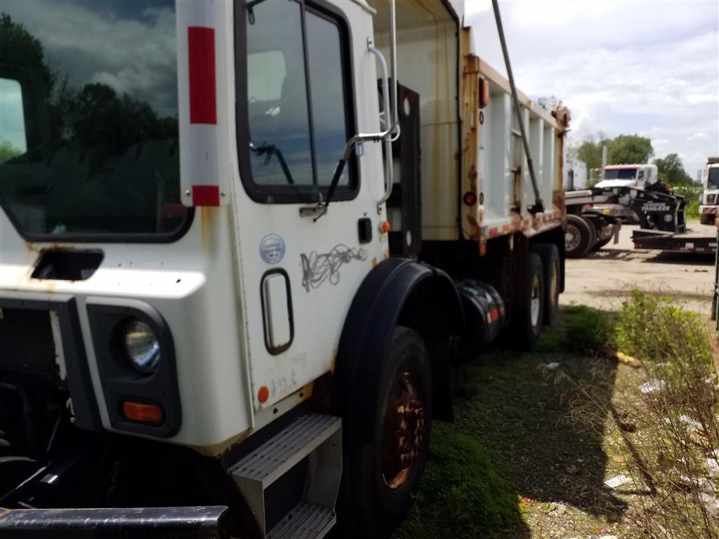 2011 Mack MRU613 (Staten Island, NY 10309)