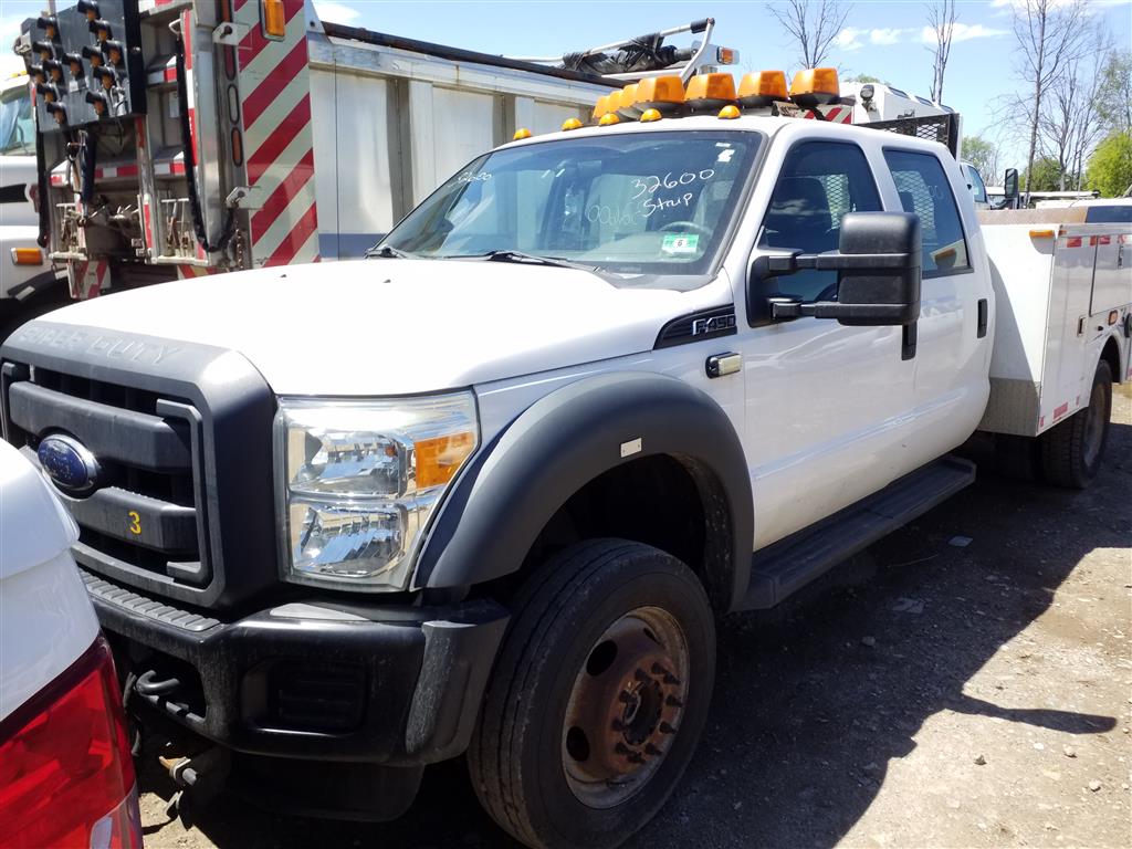 2012 Ford F450 (Staten Island, NY 10309)
