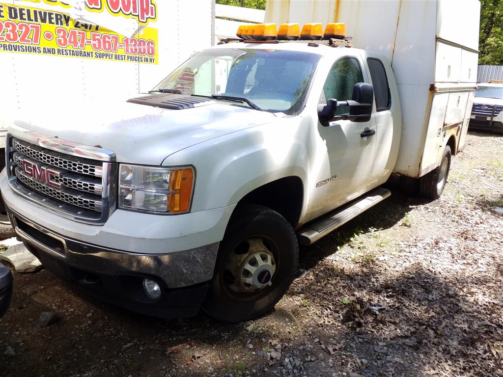 2012 GMC K3500 (Staten Island, NY 10309)