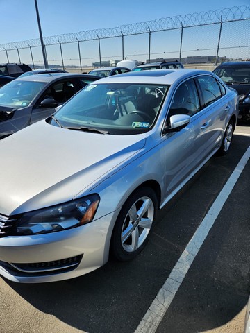 2012 Volkswagen Passat (Jamaica, NY 11430)