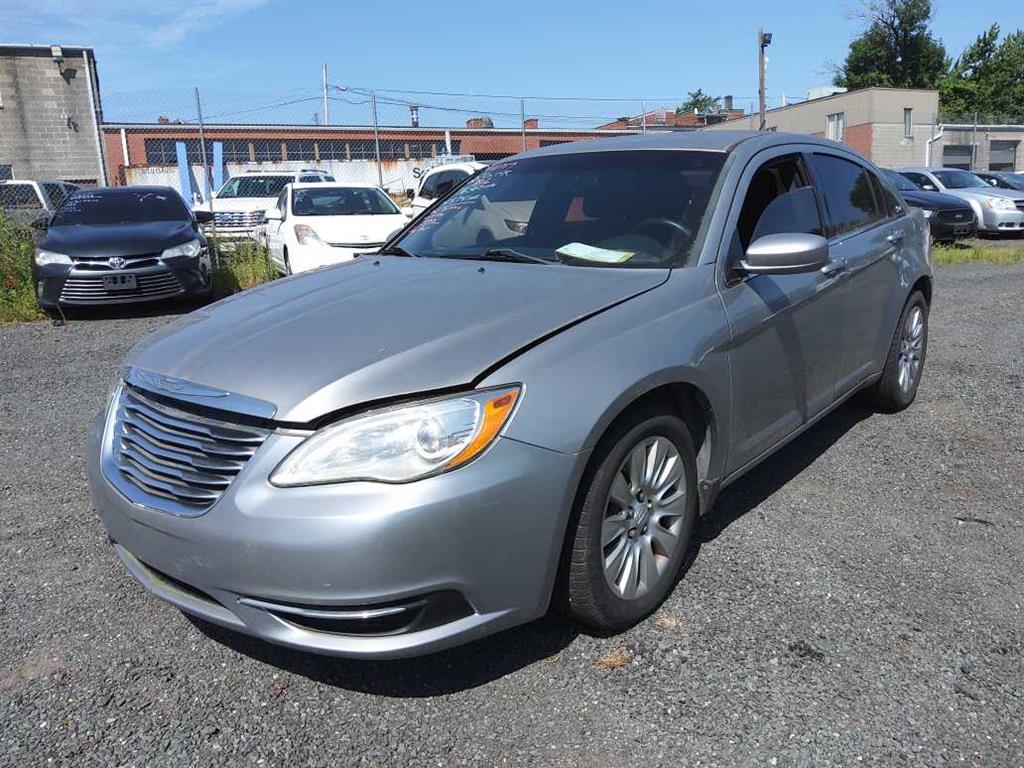 2013 Chrysler 200 (Hartford, CT 06114)