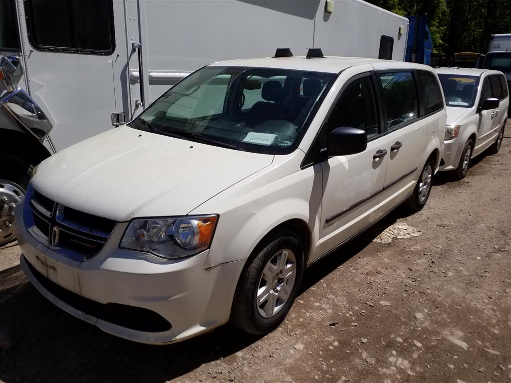 2013 Dodge Caravan (Staten Island, NY 10309)