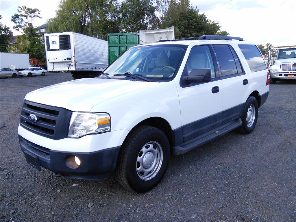 2013 Ford Expedition (Hartford, CT 06114) Property Room