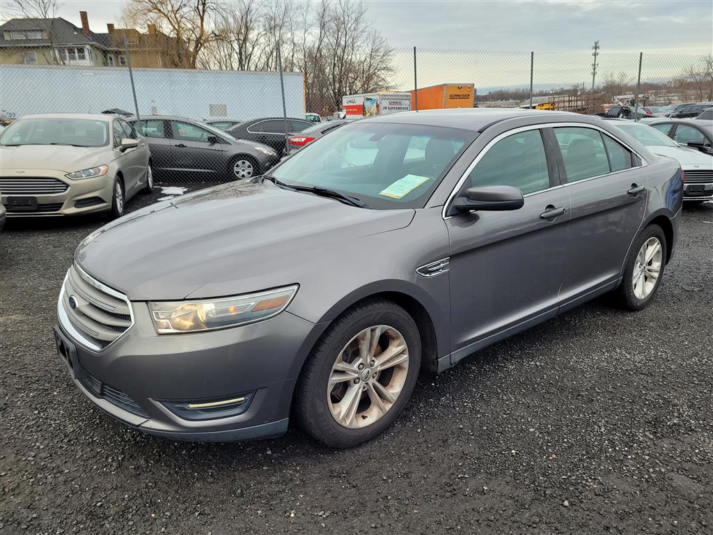 2013 Ford Taurus (Hartford, CT 06114)