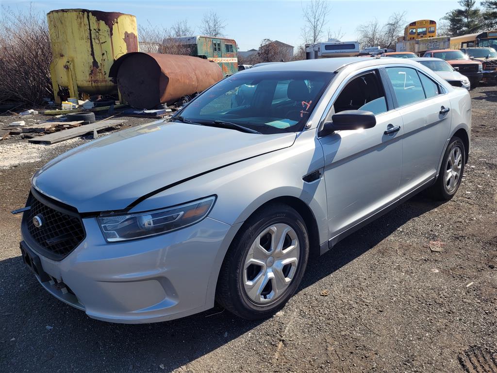 2014 Ford Interceptor (Hartford, CT 06114)