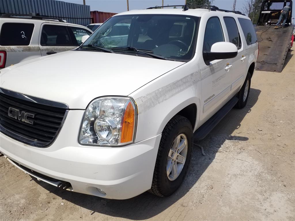2014 GMC Yukon (Staten Island, NY 10309)