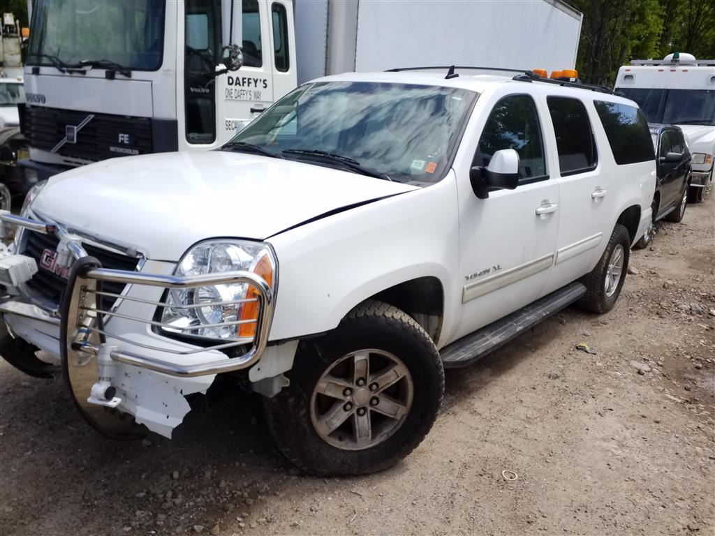 2014 GMC Yukon (Staten Island, NY 10309)