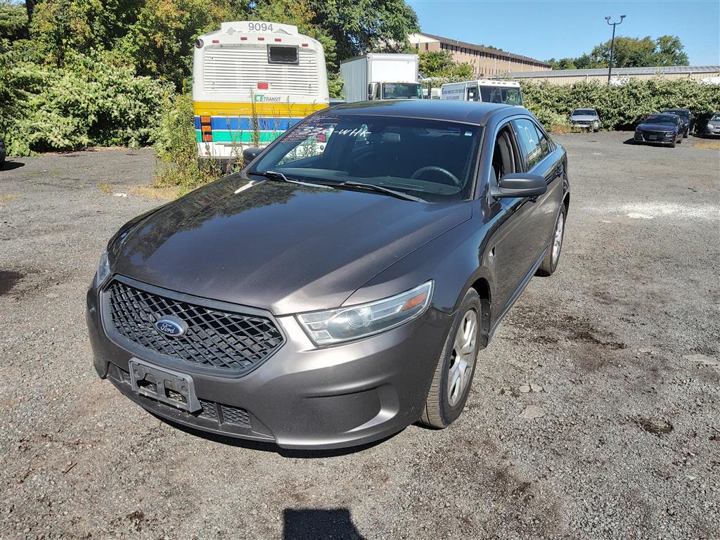 2015 Ford Taurus (Hartford, CT 06114)