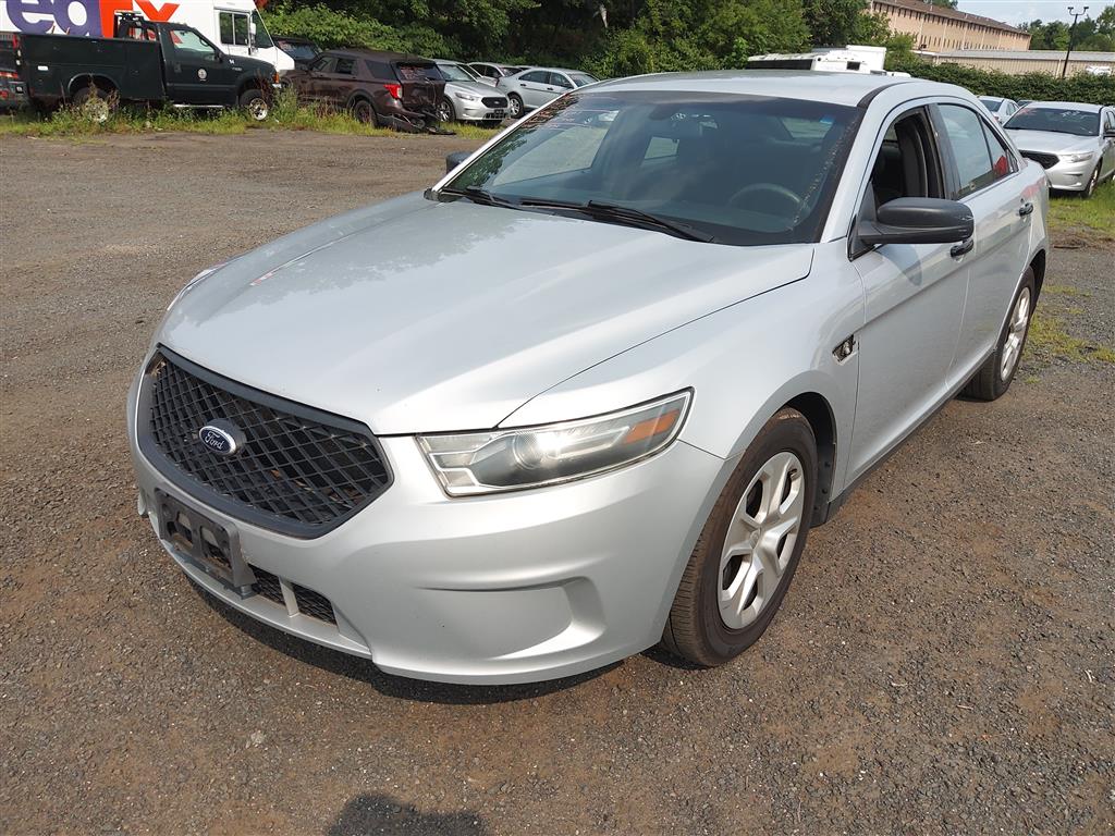 2015 Ford Taurus (Hartford, CT 06114)
