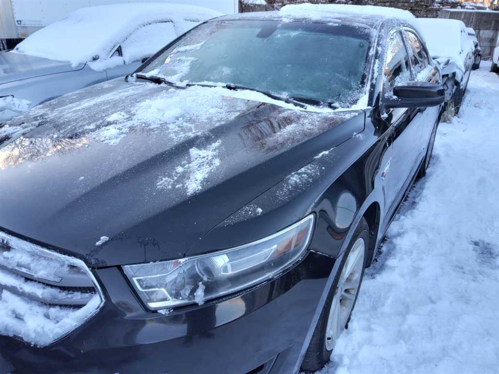 2015 Ford Taurus (Hartford, CT 06114)