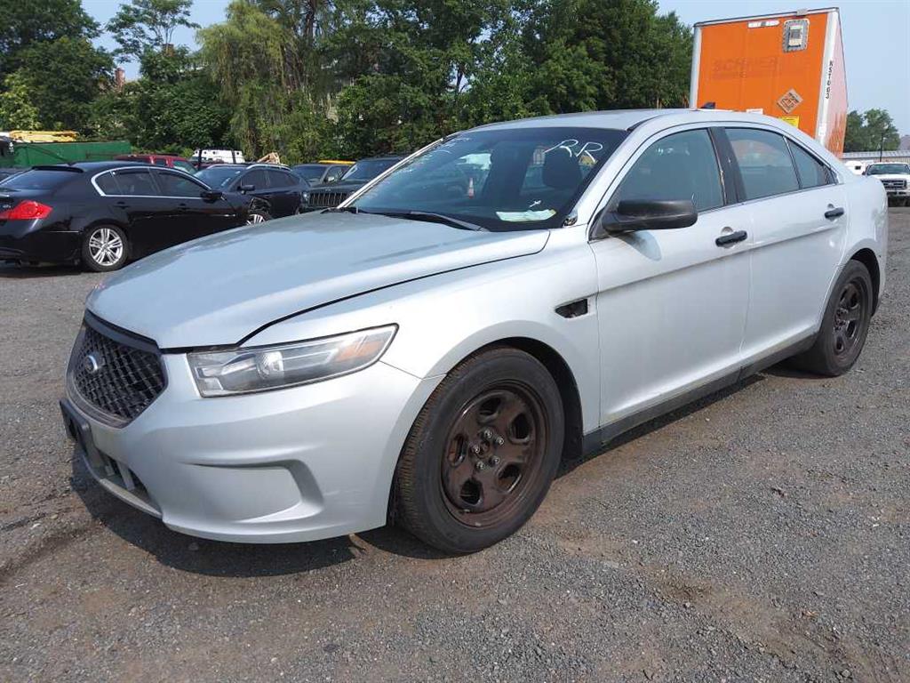 2015 Ford Taurus (Hartford, CT 06114)