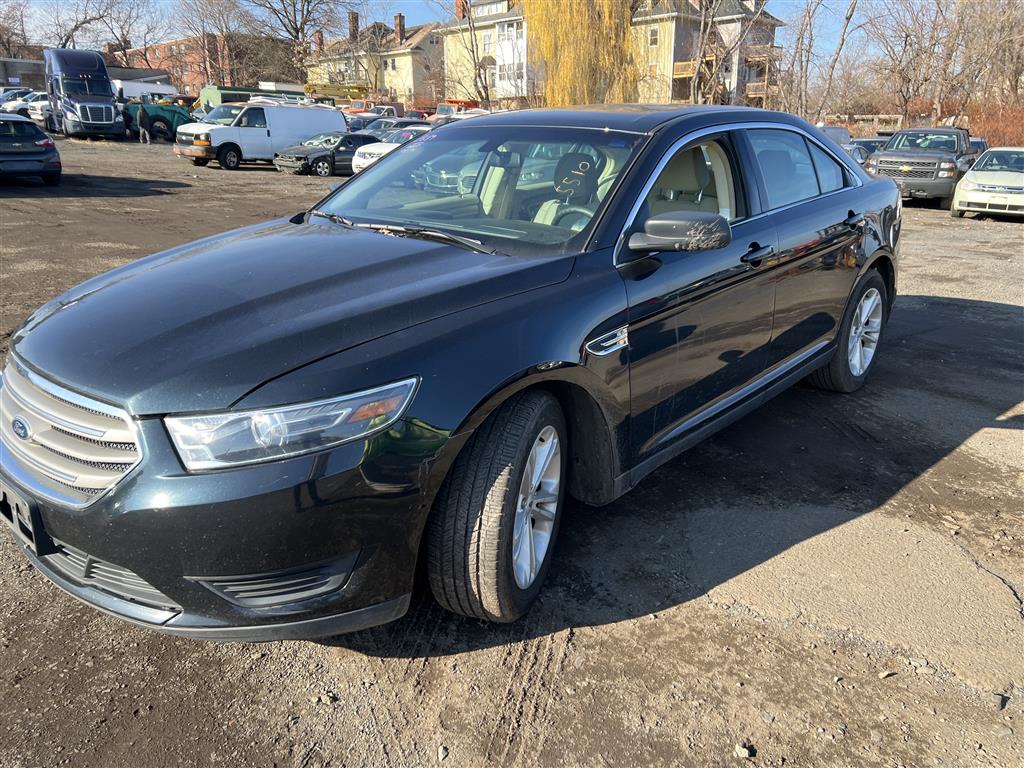2015 Ford Taurus (Hartford, CT 06114) Property Room