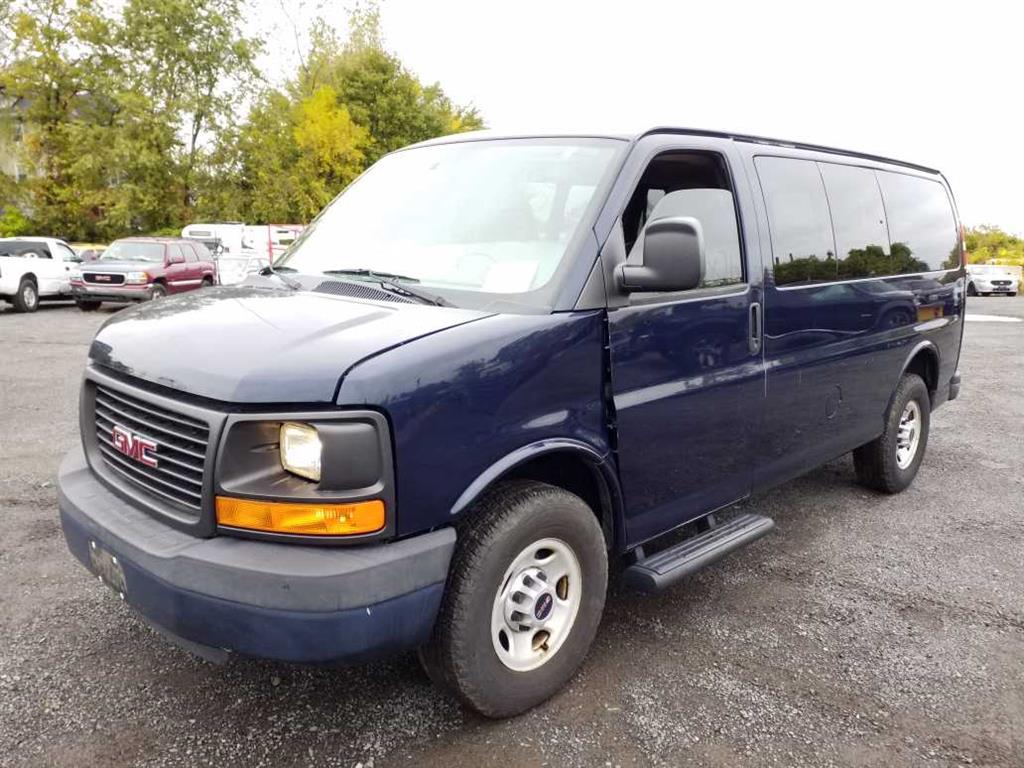 2015 GMC Savana (Hartford, CT 06114)