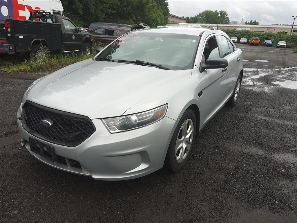 2016 Ford Taurus (Hartford, CT 06114)