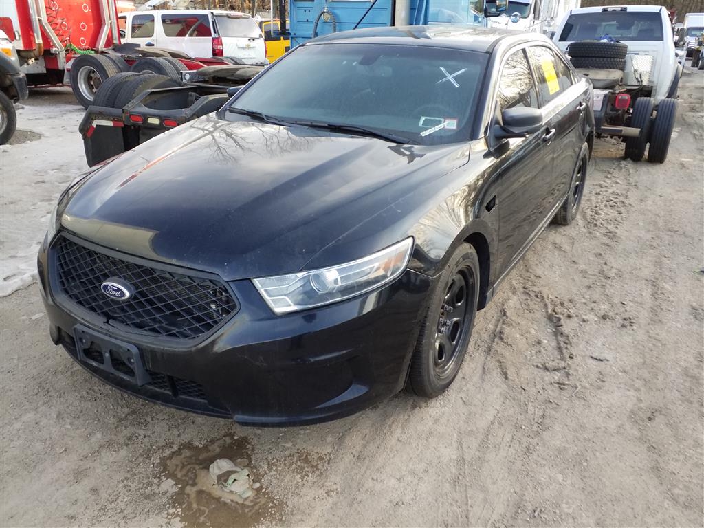 2016 Ford Taurus (Staten Island, NY 10309)