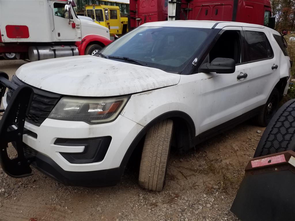 2017 Ford Interceptor (Staten Island, NY 10309)