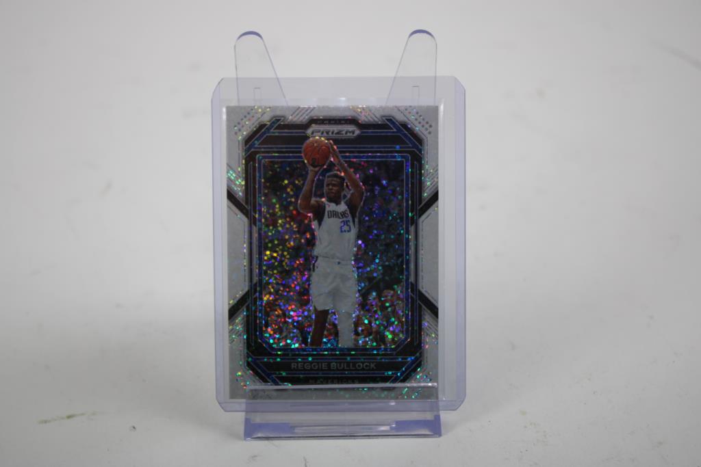 2022-23 Prizm Basketball Reggie Bullock #179 White Sparkle