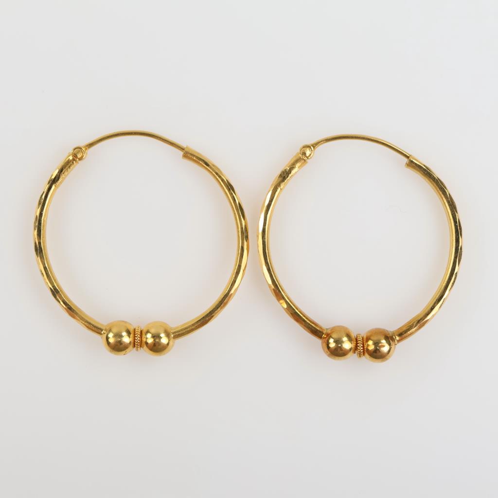 20kt Gold Hollow Hoop Earrings