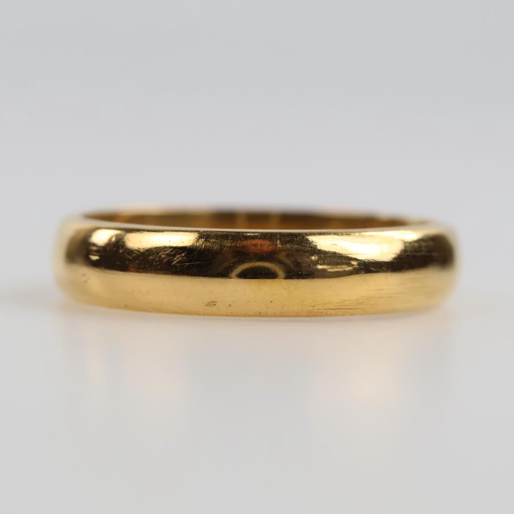 22kt Gold Band