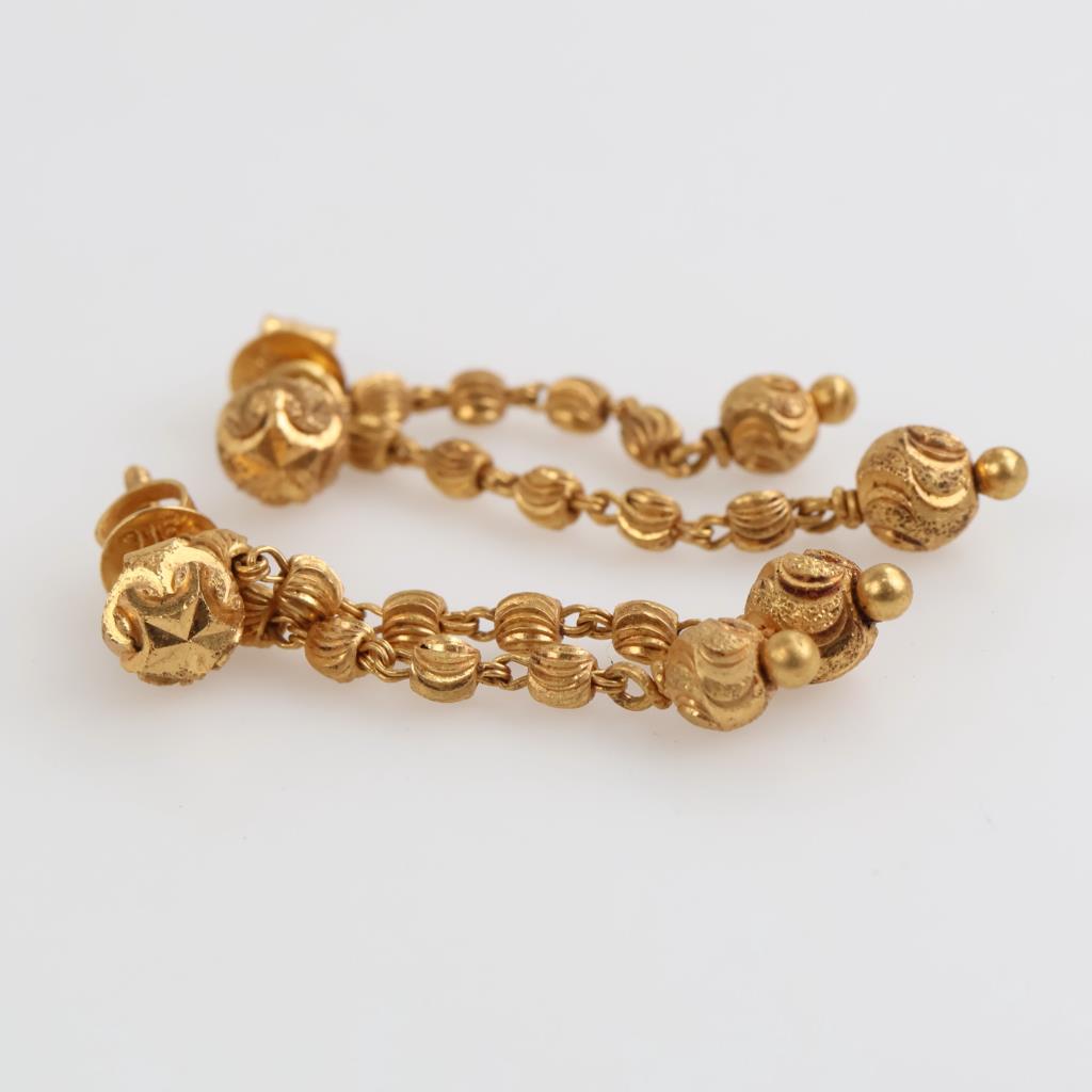 22kt Gold Dangle Earrings