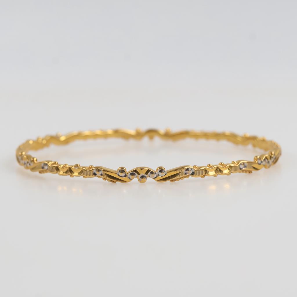 22kt Gold Two-tone Ornate Bangle Bracelet