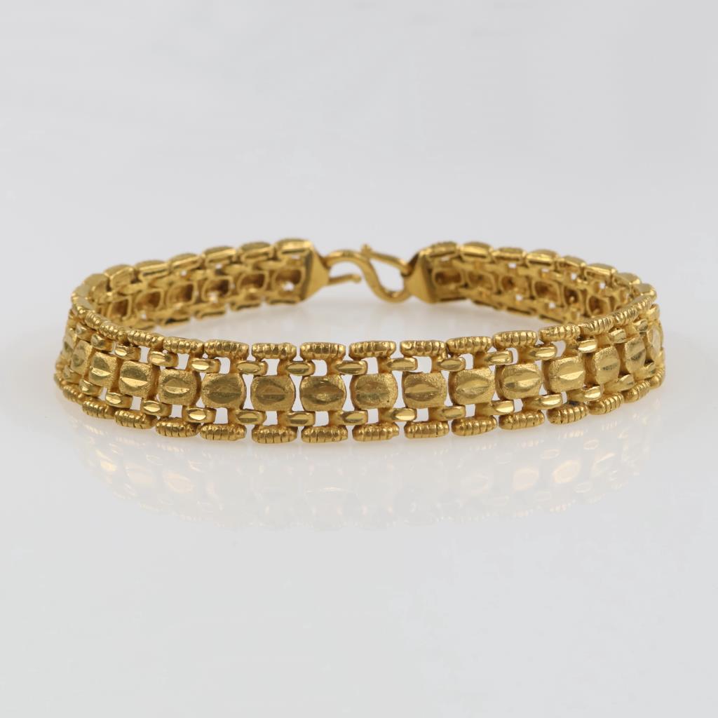 24kt Gold Decorated Link Chain Bracelet- Evaluated By Our Certified Gemologist-AGS/GIA
