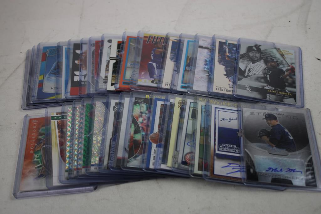 25+ Assorted Sports Trading Cards
