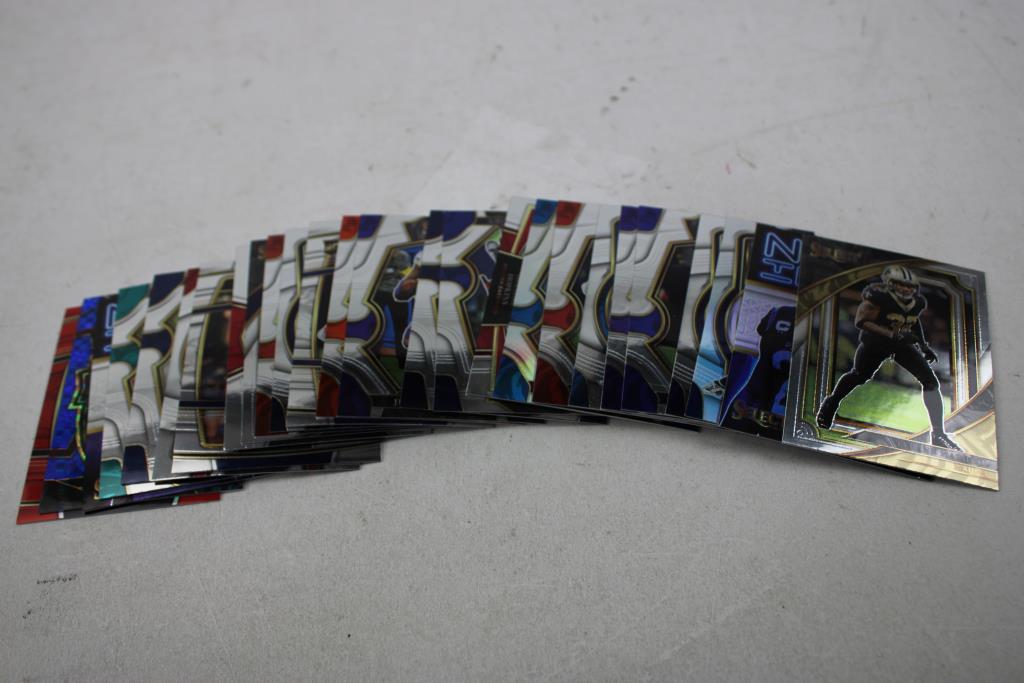 25+ Assorted Sports Trading Cards