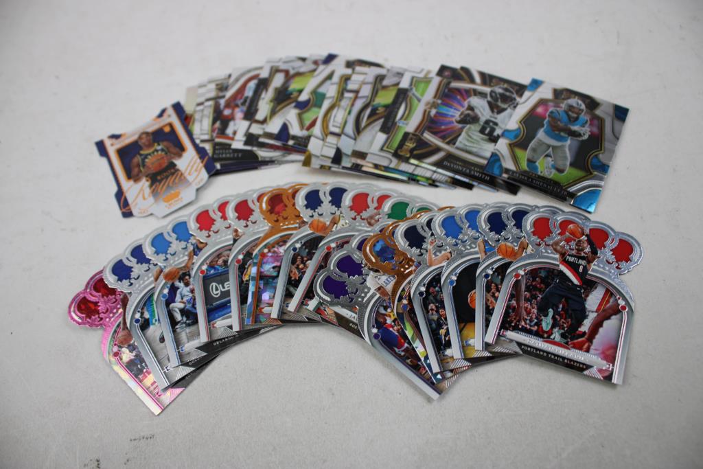 25+ Assorted Sports Trading Cards