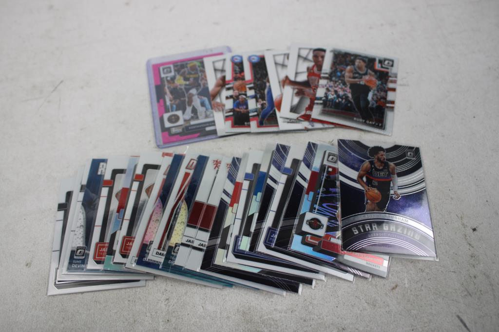 25+ Assorted Trading Cards