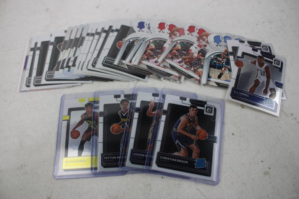 25+ Assorted Trading Cards