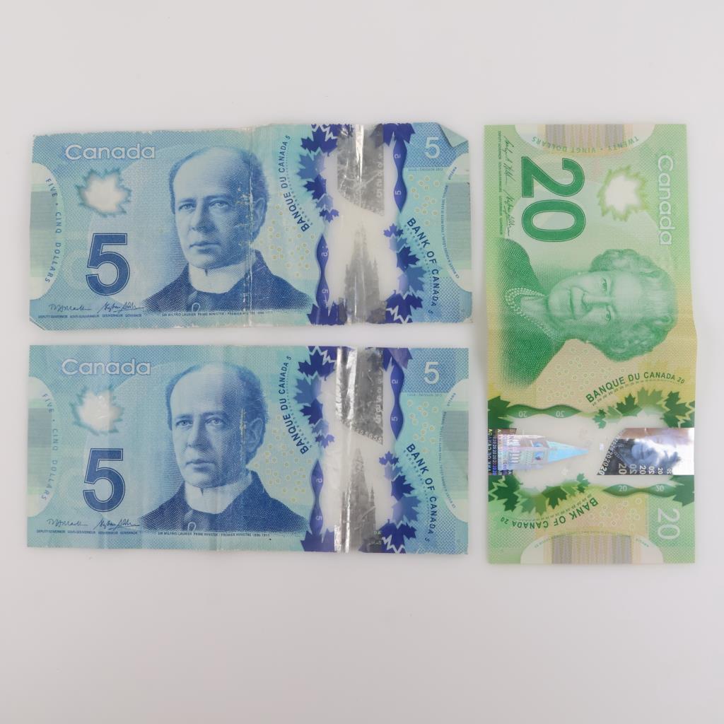 30-canadian-dollars-property-room